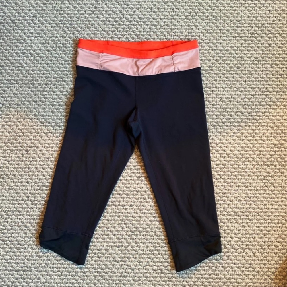 Grey Calvin Klein leggings!